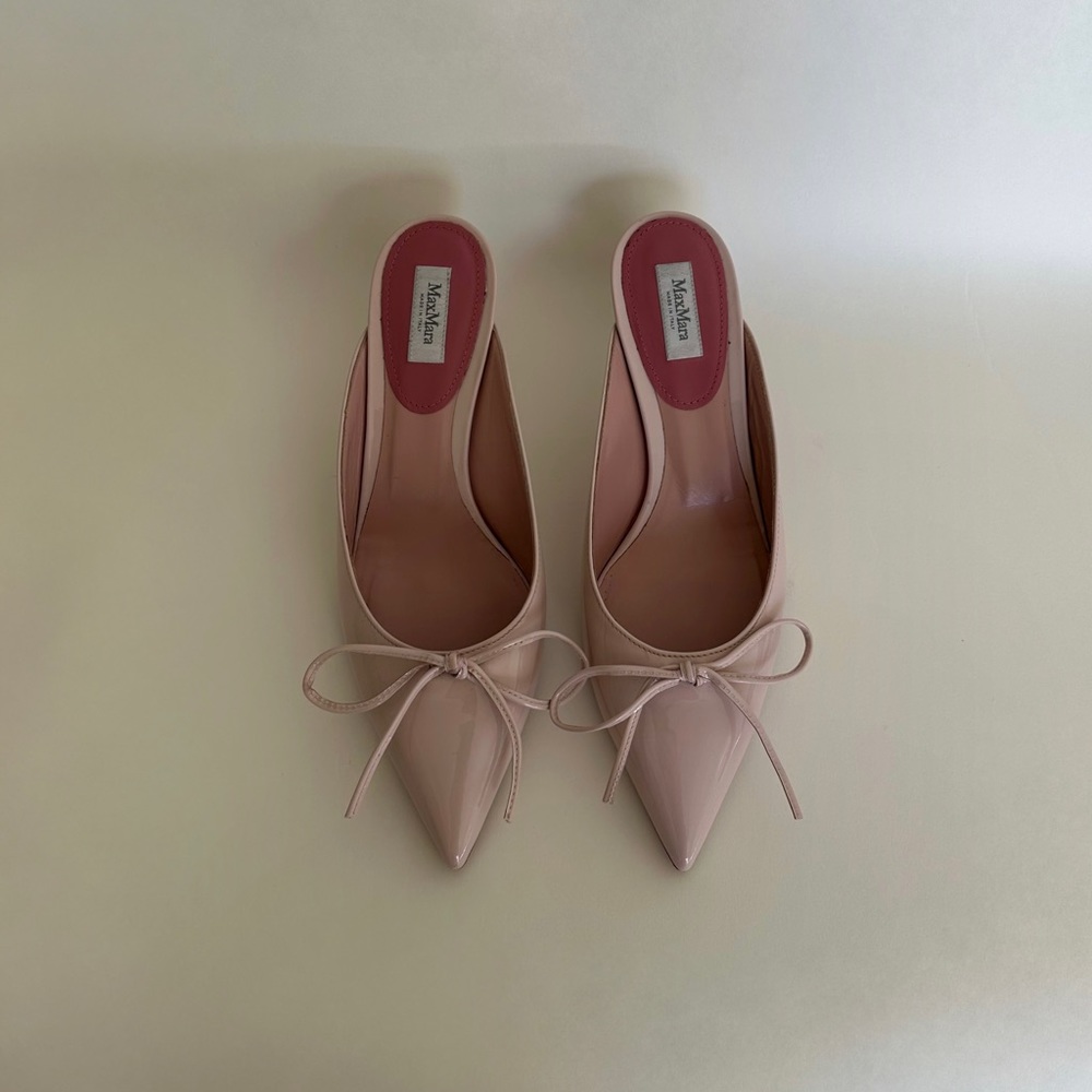 MaxMara blush bow kitten heels size 37